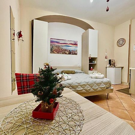 Materday Apartment Наполи Екстериор снимка