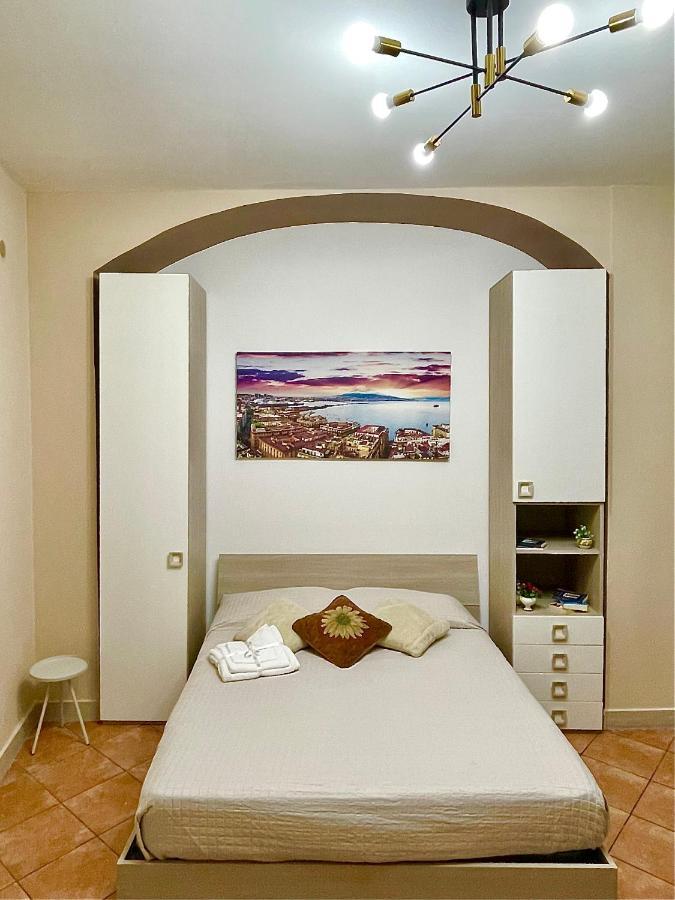 Materday Apartment Наполи Екстериор снимка
