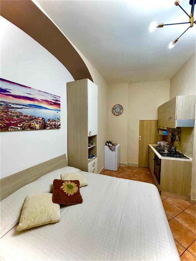 Materday Apartment Наполи Екстериор снимка