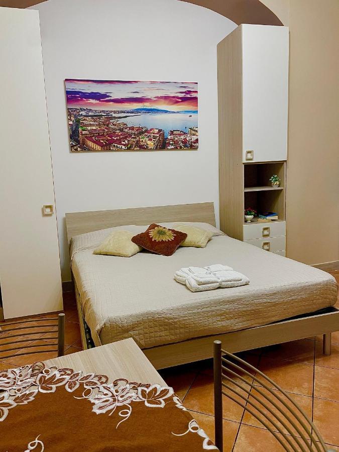 Materday Apartment Наполи Екстериор снимка